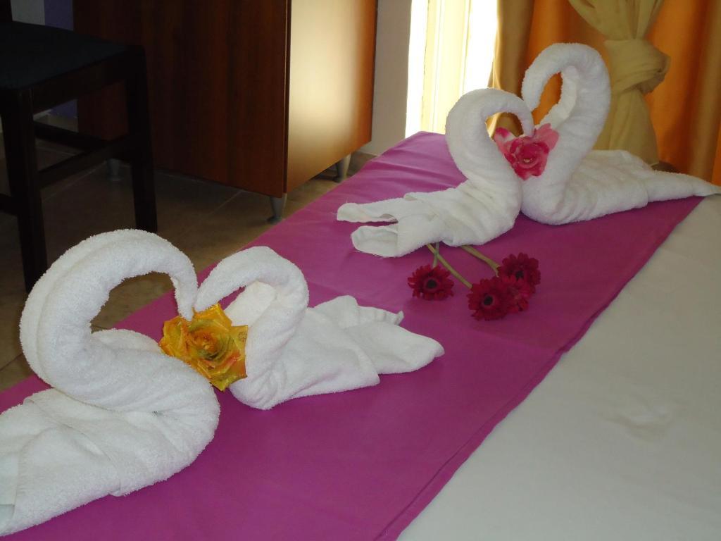 Hotel George كالاماتا المظهر الخارجي الصورة