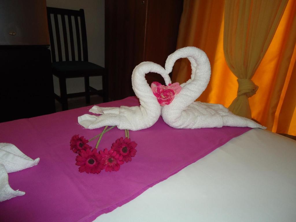Hotel George كالاماتا المظهر الخارجي الصورة