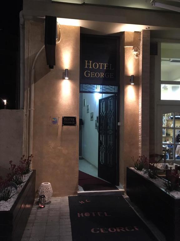 Hotel George كالاماتا المظهر الخارجي الصورة