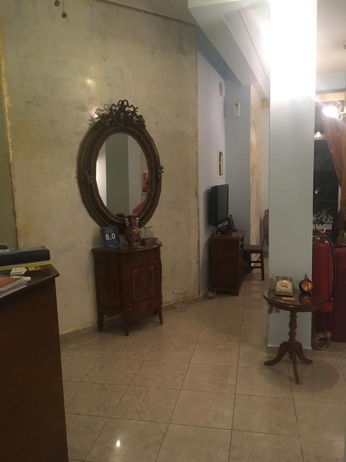 Hotel George كالاماتا المظهر الخارجي الصورة